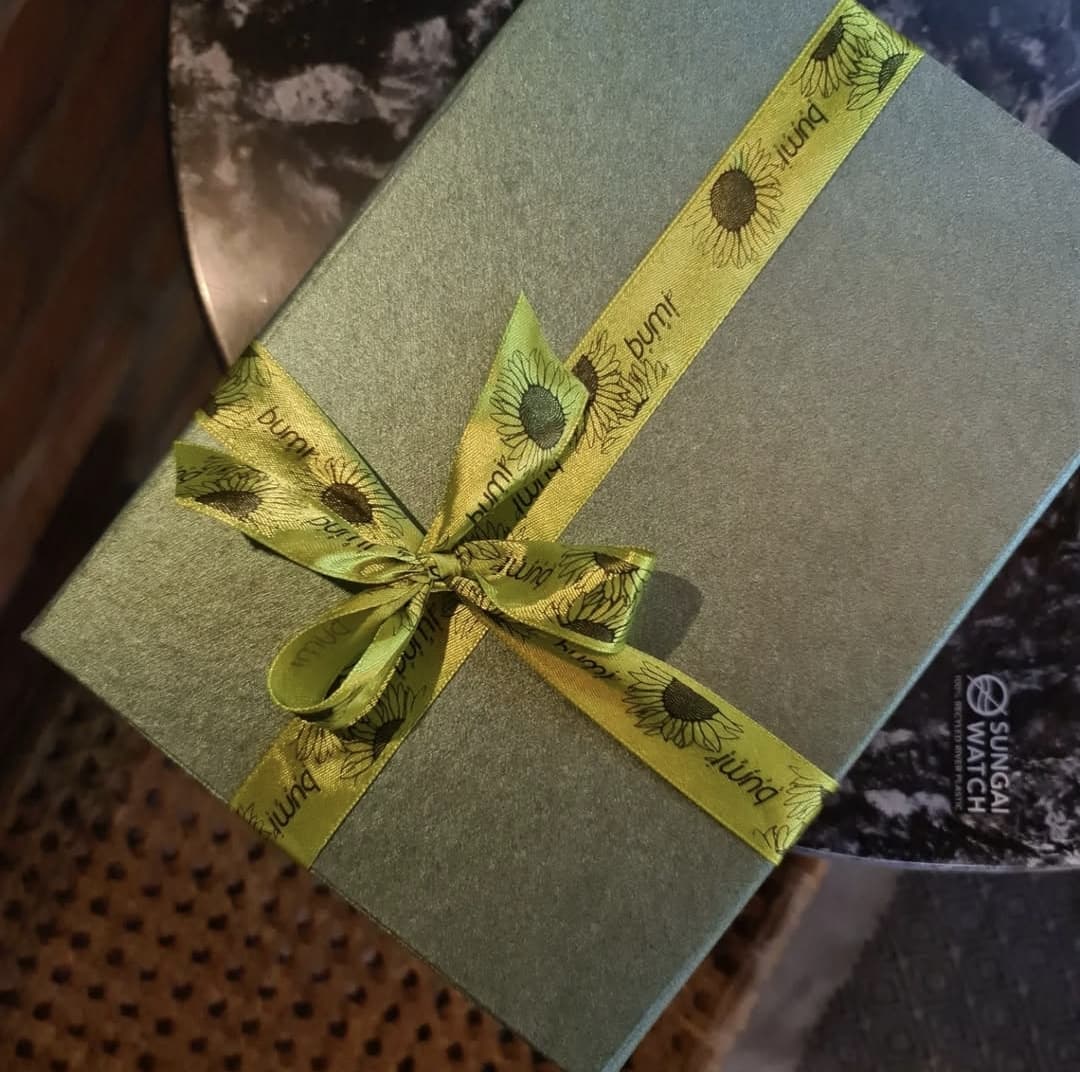 Packaging for Gifts (from 500.000 IDR)